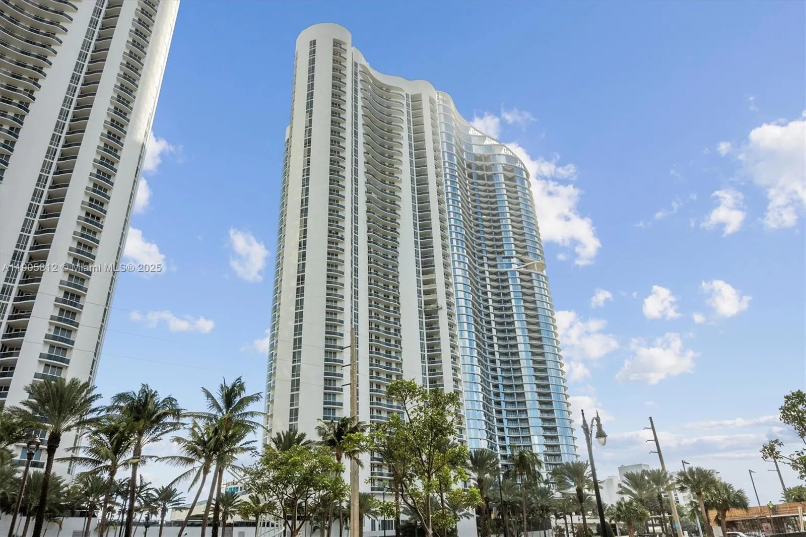 15811 Collins Ave # 3405, Sunny Isles Beach FL 33160