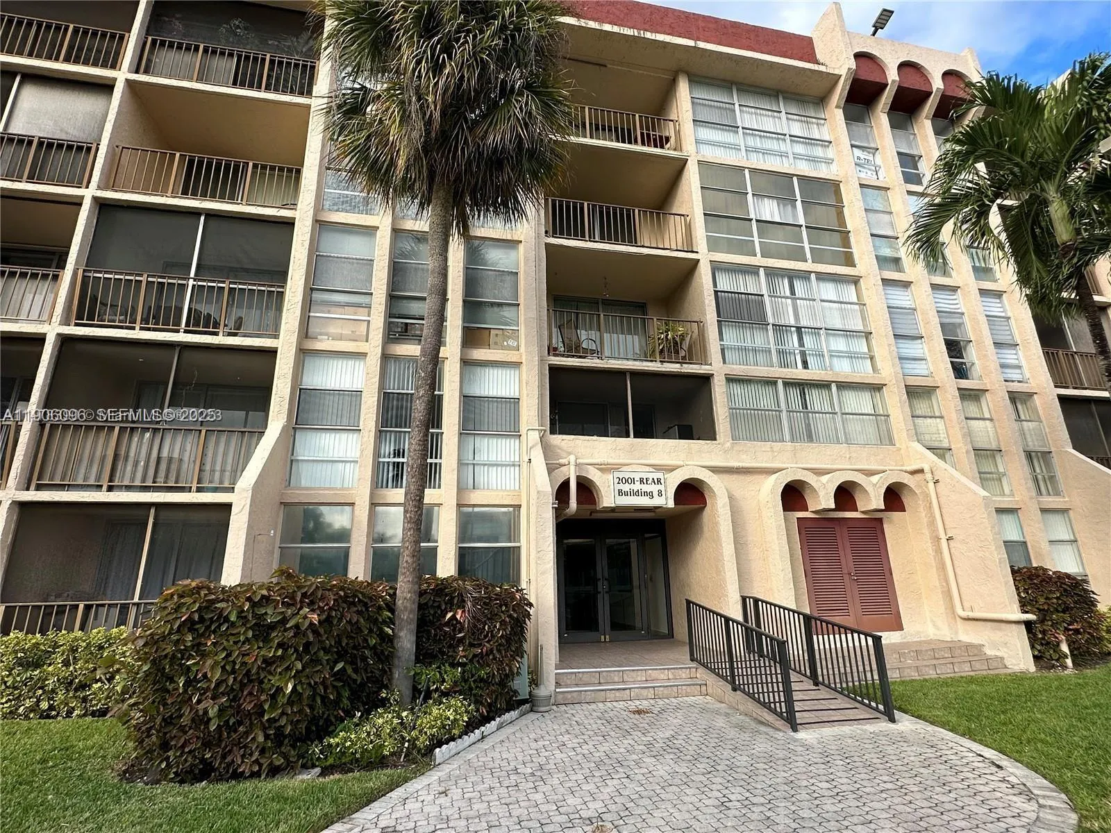 2001 Atlantic Shores Blvd # 220, Hallandale Beach FL 33009