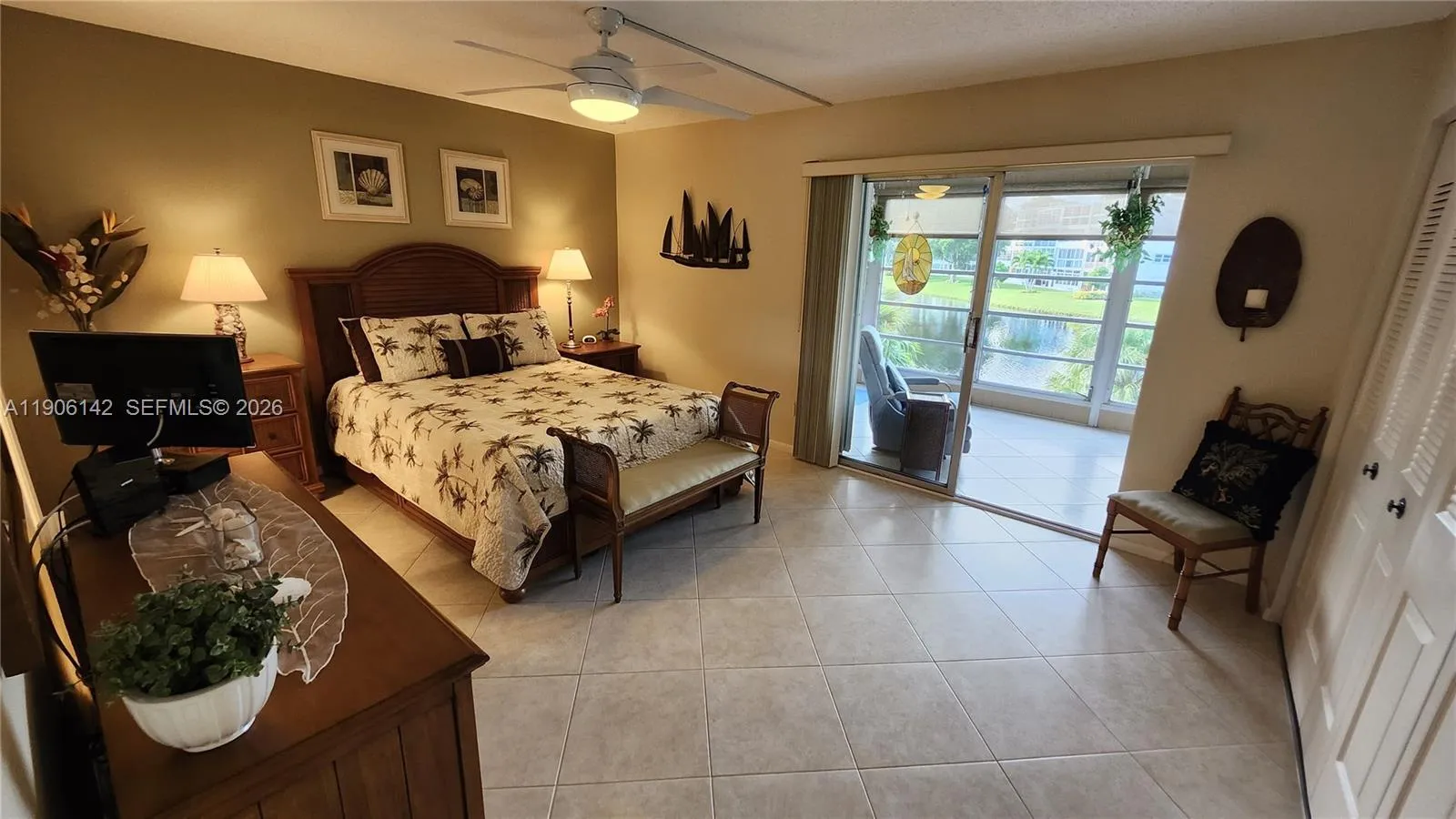 1 bedroom 1 bath for sale at 2132 Cambridge F # 2132, Deerfield Beach FL 33442