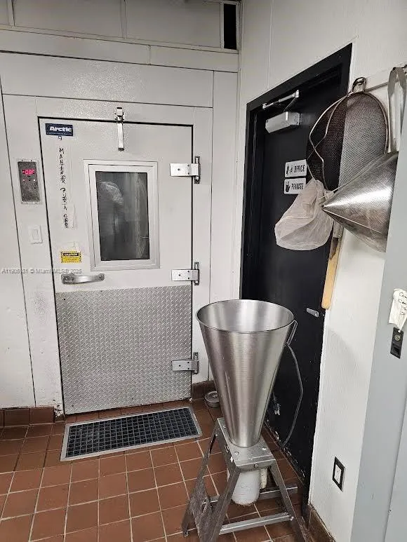 11401 NW 12th St, Sweetwater FL 33172