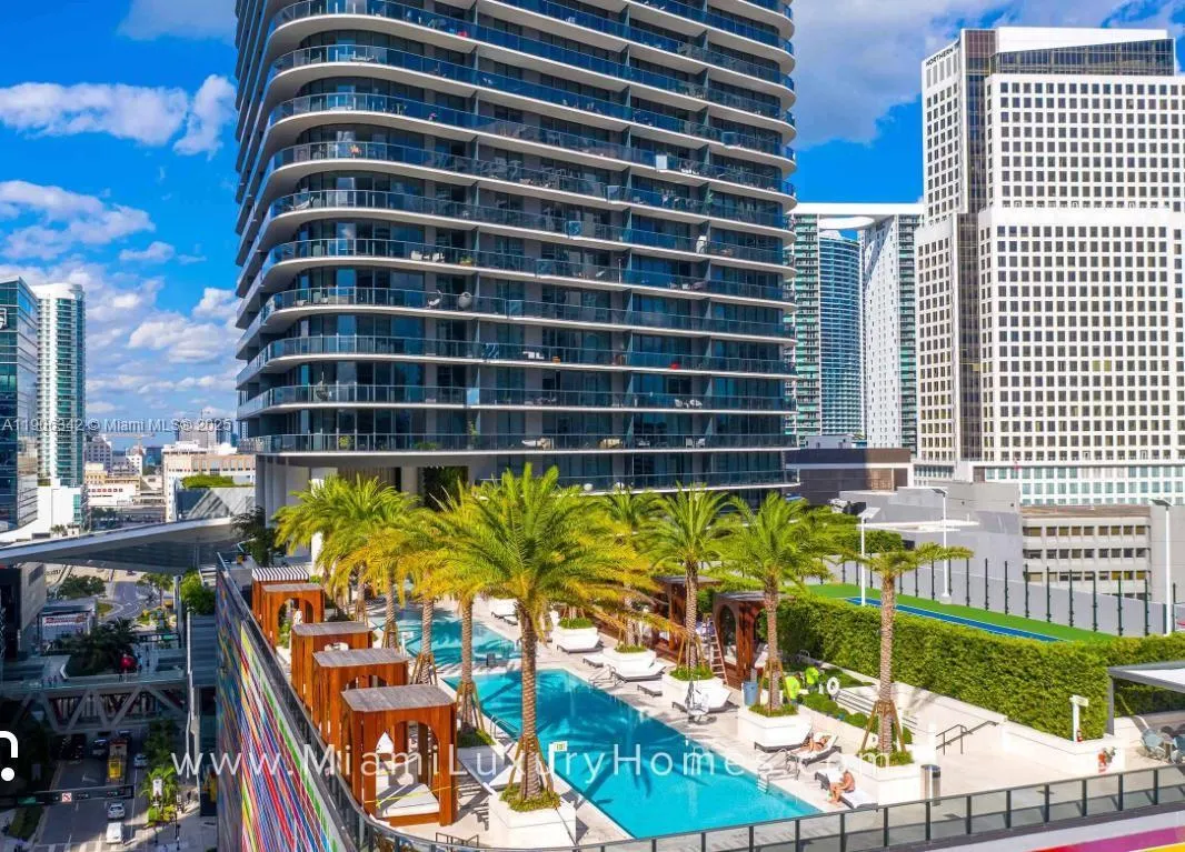 1 bedroom 2 bath for sale at 801 S Miami Ave # 1803, Miami FL 33130