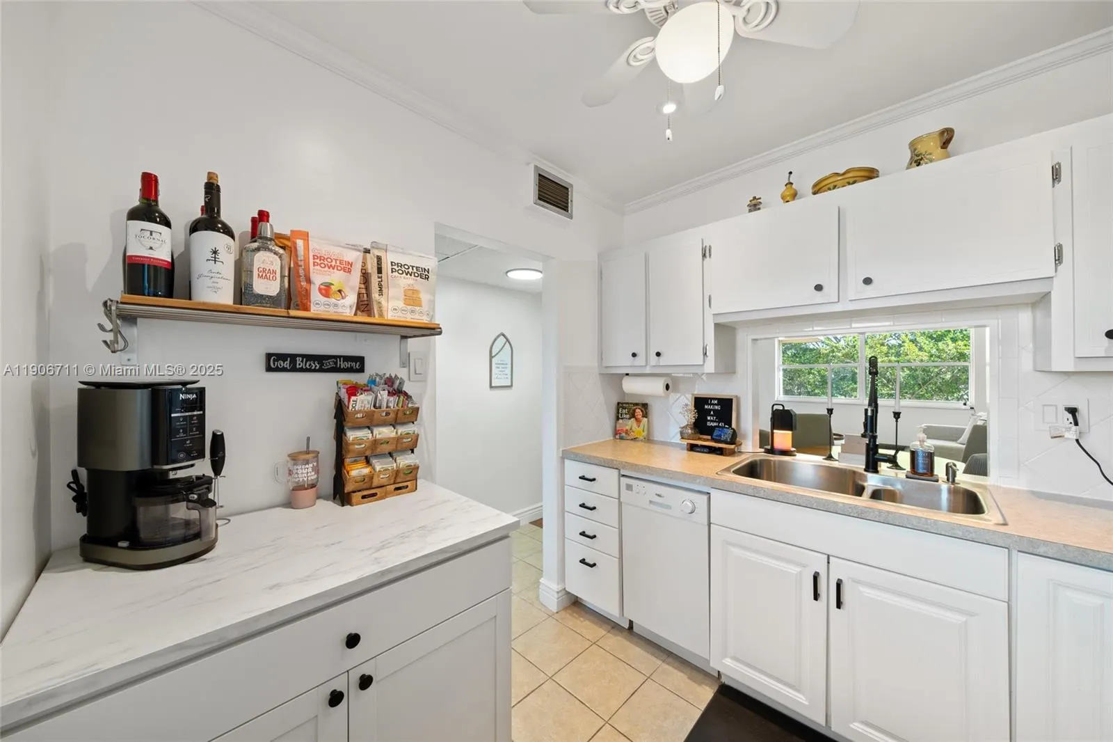 3530 NW 52nd Ave # 606, Lauderdale Lakes FL 33319