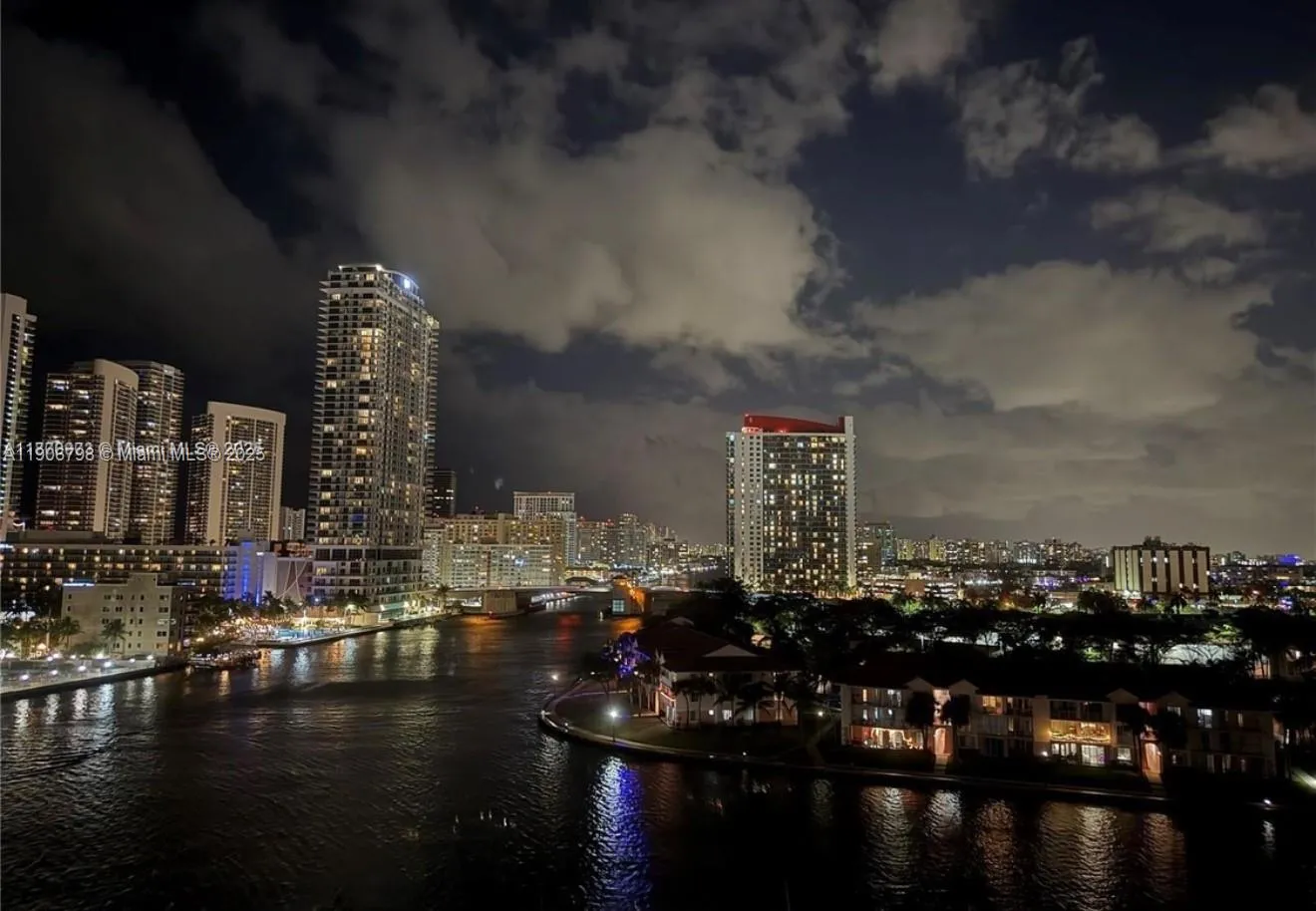 200 Leslie Dr # 1124, Hallandale Beach FL 33009