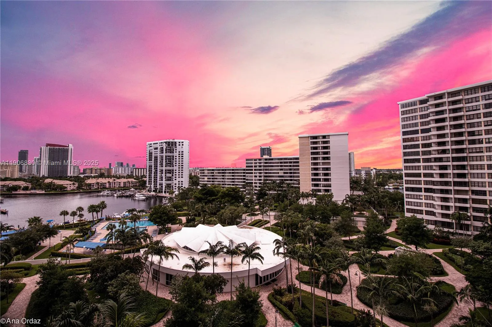 500 THREE ISLANDS BLVD # 25, Hallandale Beach FL 33009