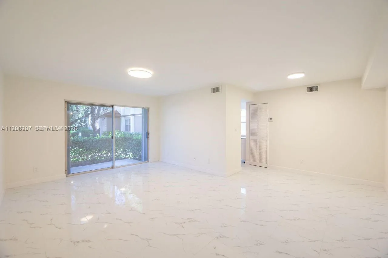 2 bedroom 2 bath for sale at 11250 SW 13th St # 104, Pembroke Pines FL 33025
