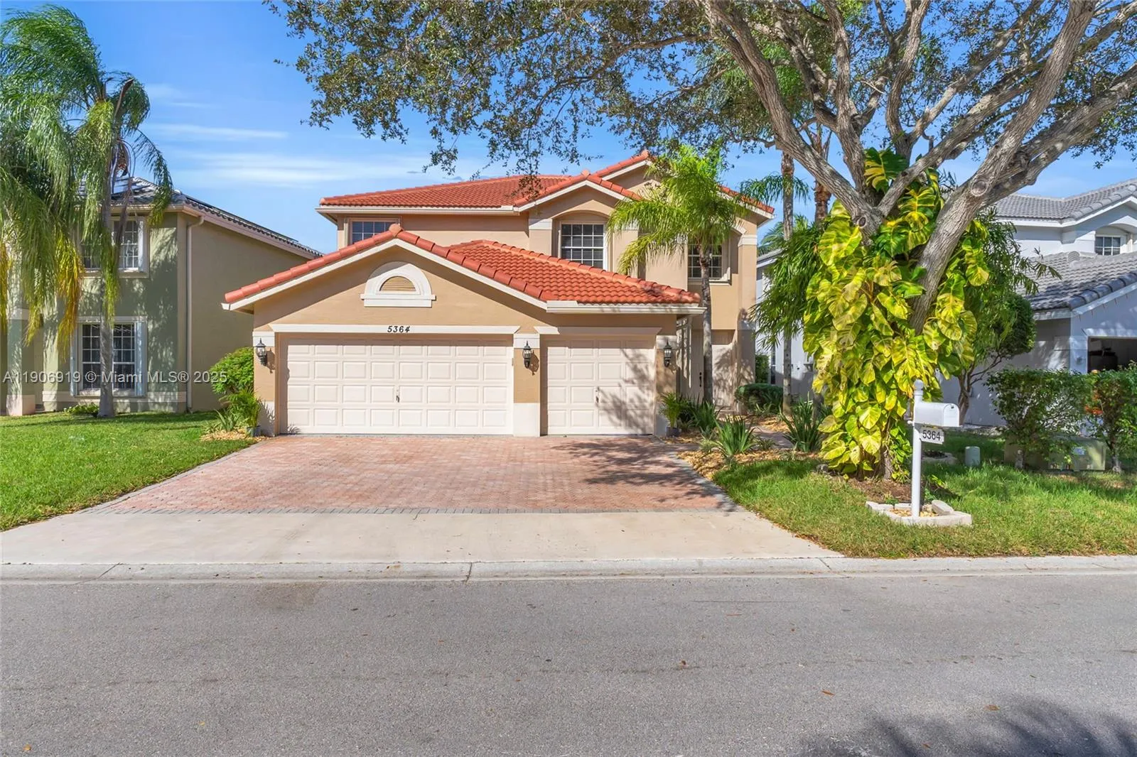 5 bedroom 3 bath for sale at 5364 NW 120th Ave, Coral Springs FL 33076
