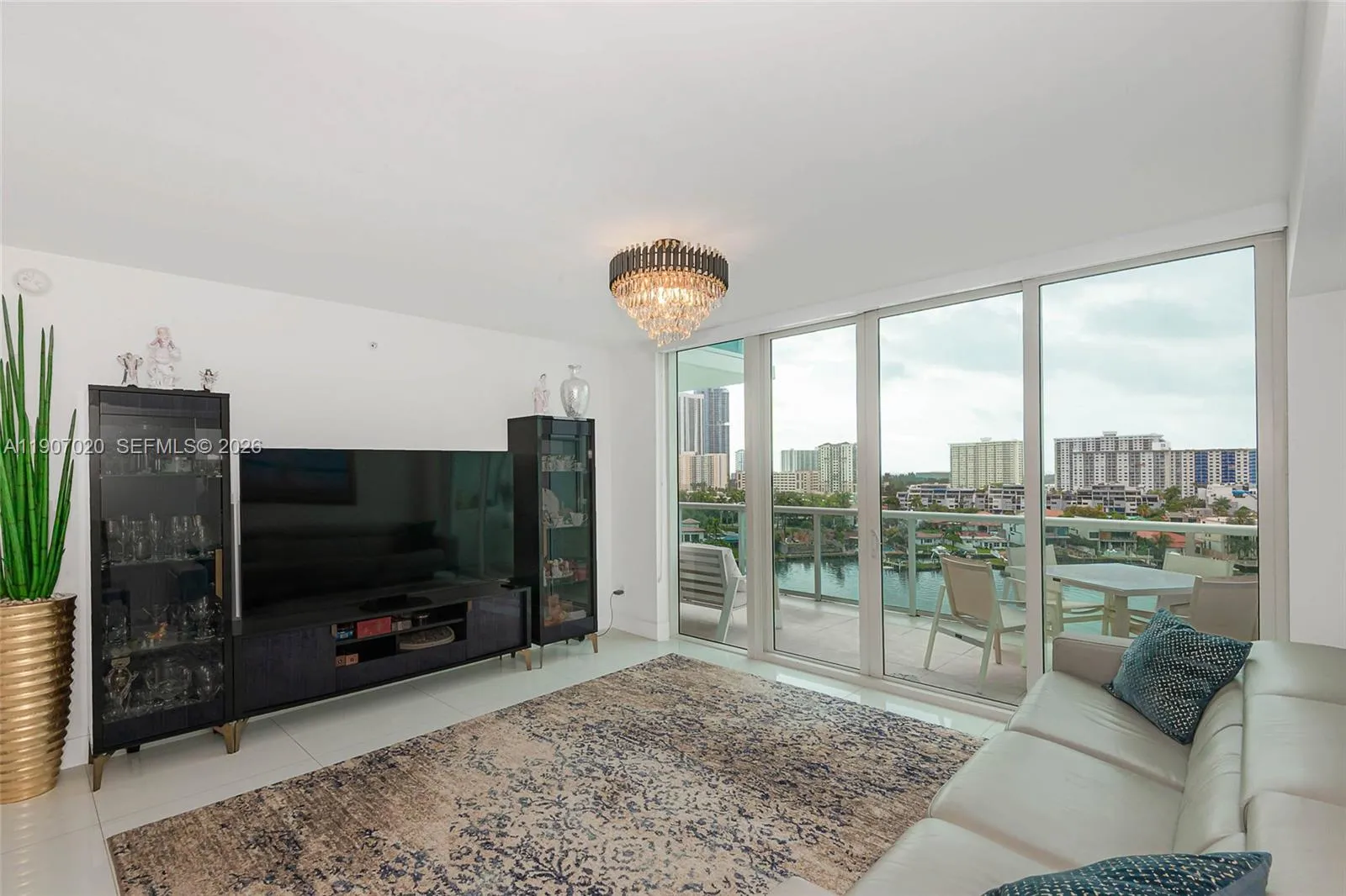 400 Sunny Isles Blvd # 906, Sunny Isles Beach FL 33160