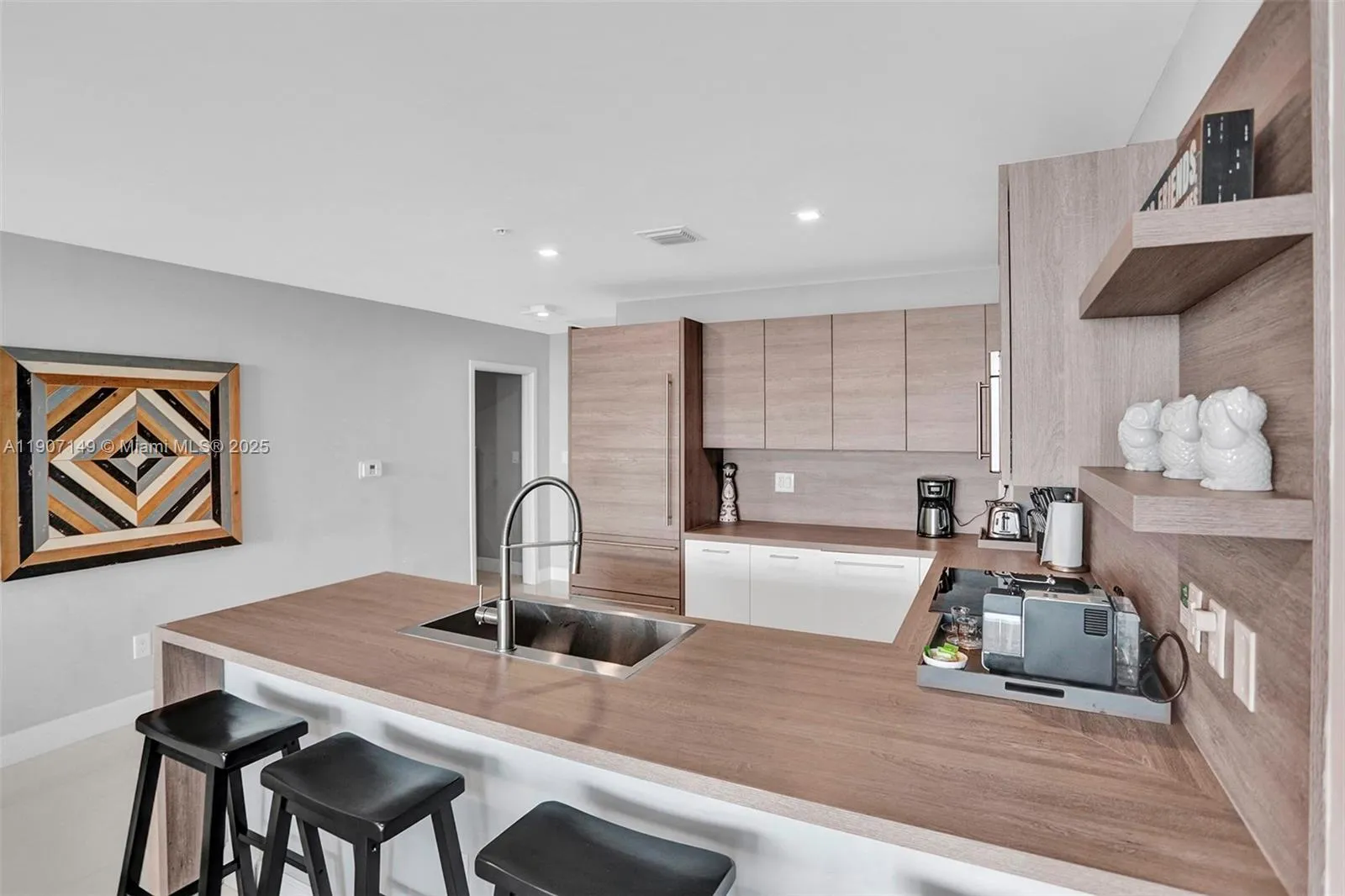 400 Sunny Isles Blvd # 2021, Sunny Isles Beach FL 33160