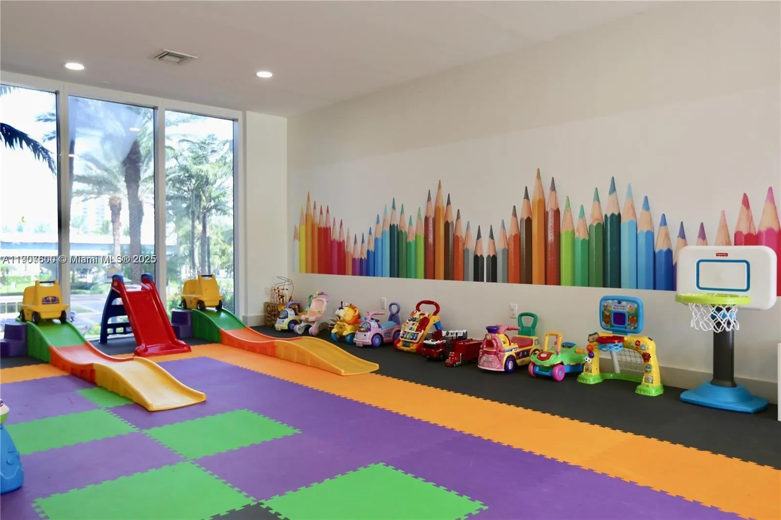 19111 Collins Ave # 607, Sunny Isles Beach FL 33160