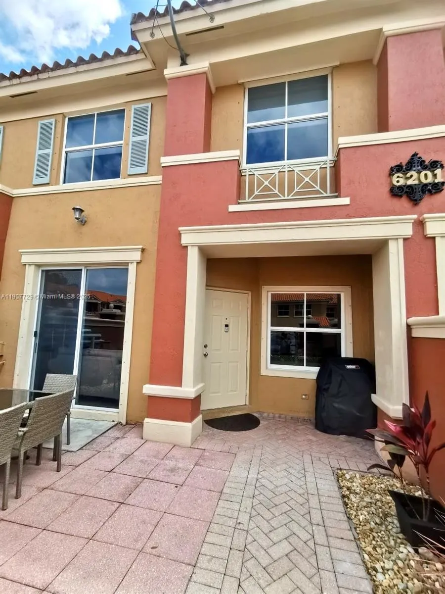 6201 NW 114th Pl # 245, Doral FL 33178