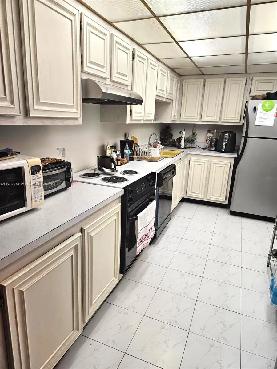 2 bedroom 2 bath for sale at 1428 SE 4th Ave # 235, Deerfield Beach FL 33441