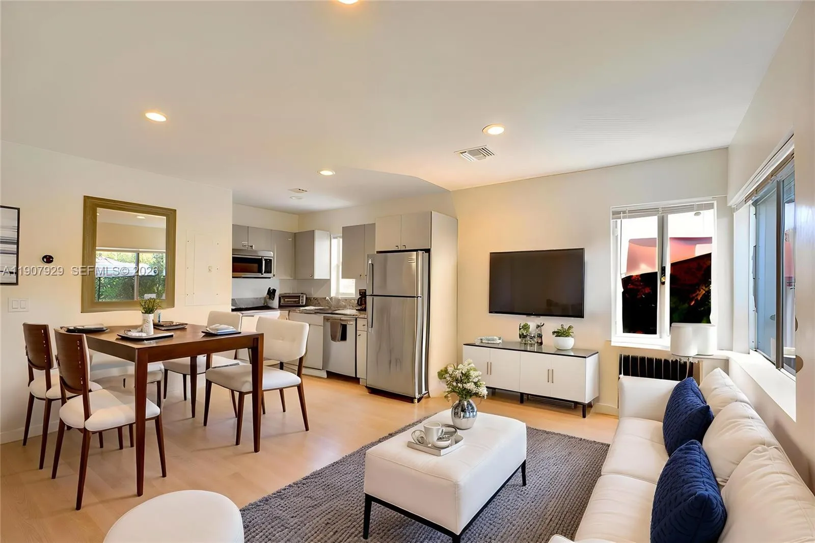 322 Oklahoma St, Hollywood FL 33019