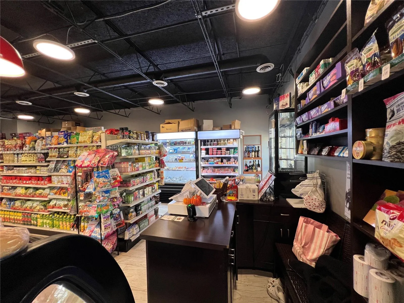 716 N Federal Hwy, Hallandale Beach FL 33009