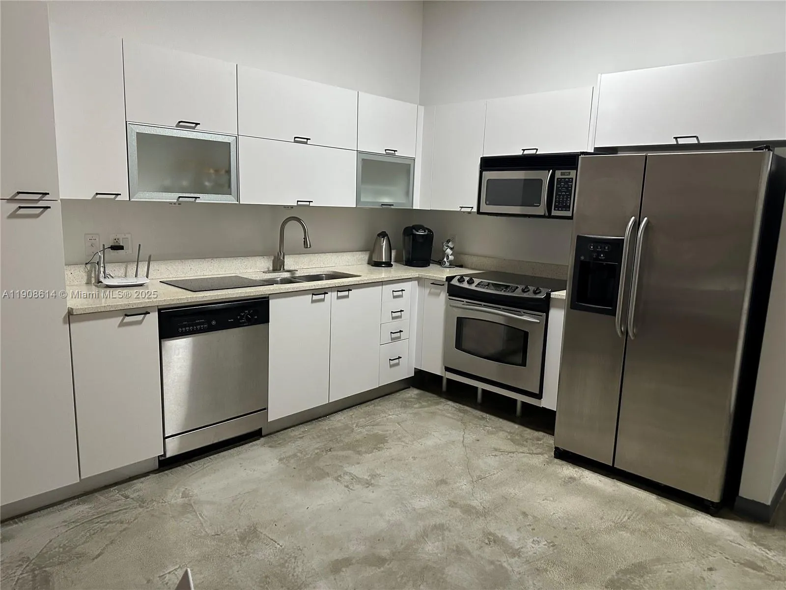 234 NE 3rd St # 204, Miami FL 33132