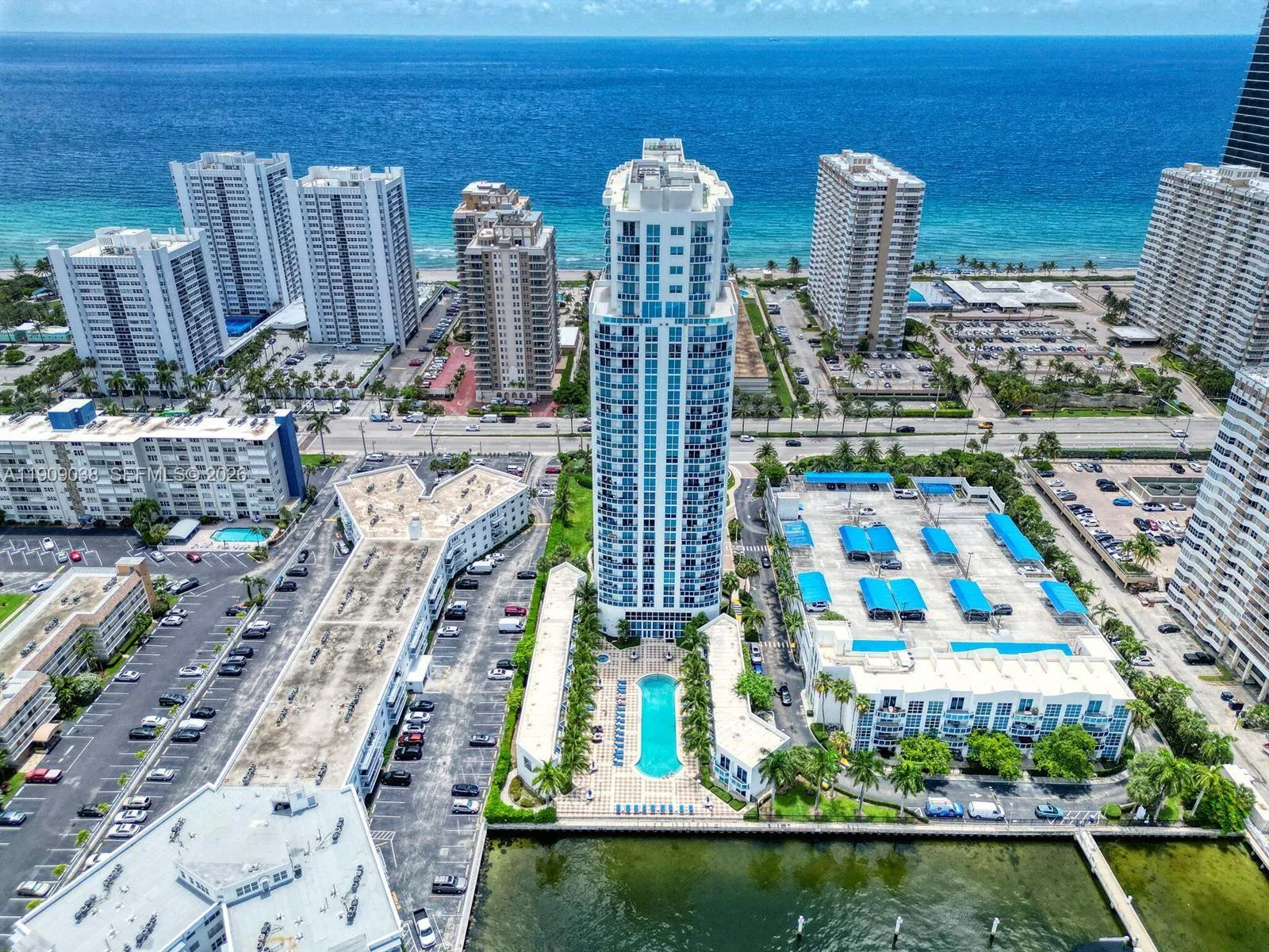 1945 S Ocean Dr # 1110, Hallandale Beach FL 33009