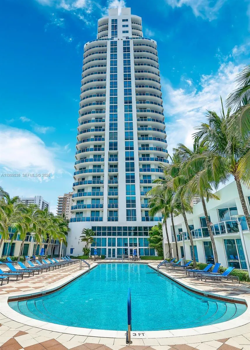 1945 S Ocean Dr # 1110, Hallandale Beach FL 33009