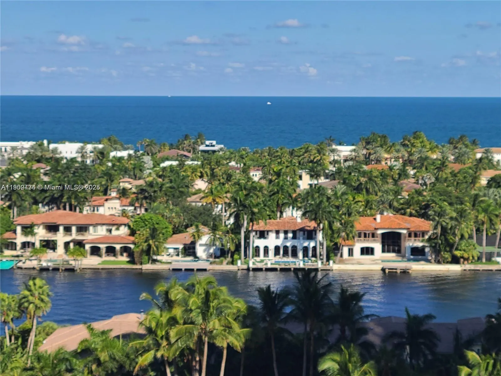 3 bedroom 2 bath for sale at 21055 Yacht Club Dr # 1602, Aventura FL 33180