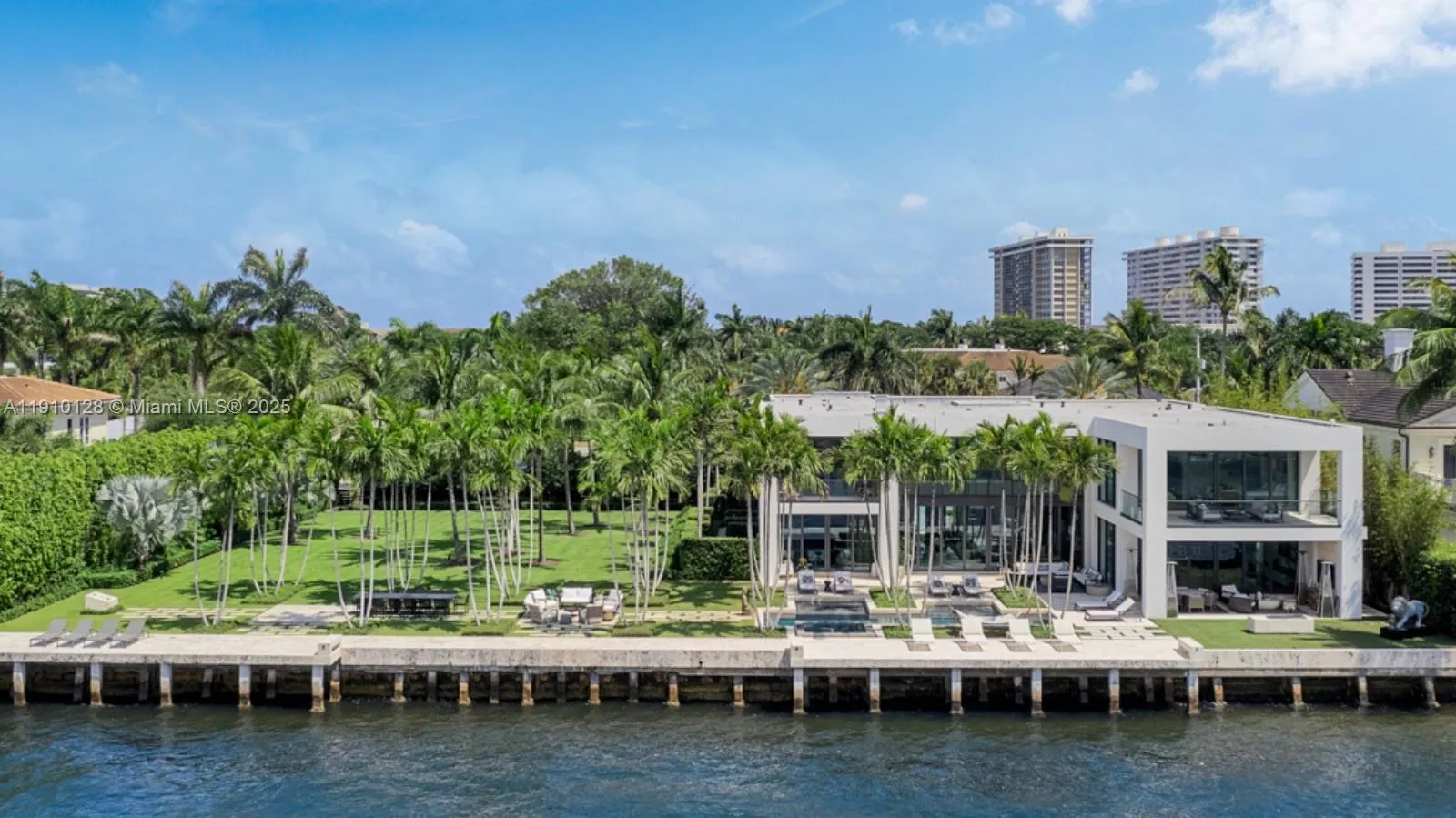 5 bedroom 6 bath for sale at 1175 Spanish River Rd, Boca Raton FL 33432