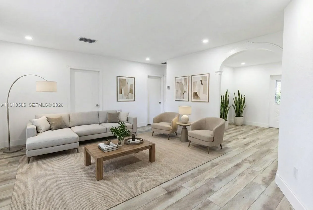 3 bedroom 2 bath for sale at 6440 SW 20th St, Miramar FL 33023