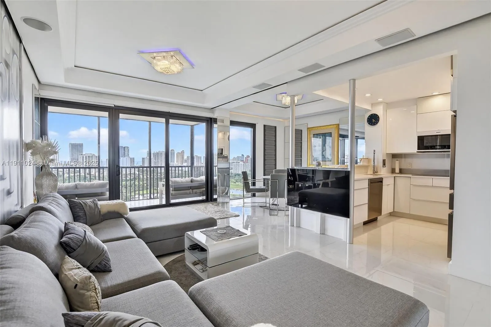 20335 W Country Club Dr, Aventura FL 33180