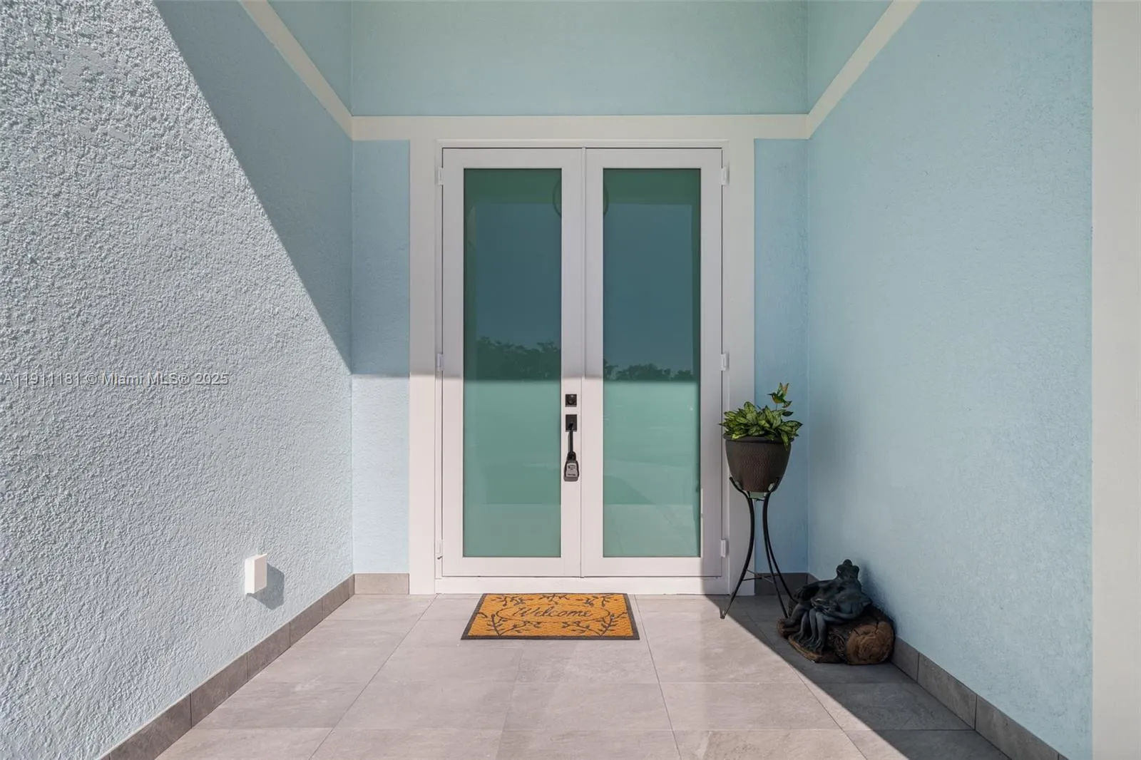 3 bedroom 3 bath for sale at 2170 Barbados ave, Fort Myers FL 33905