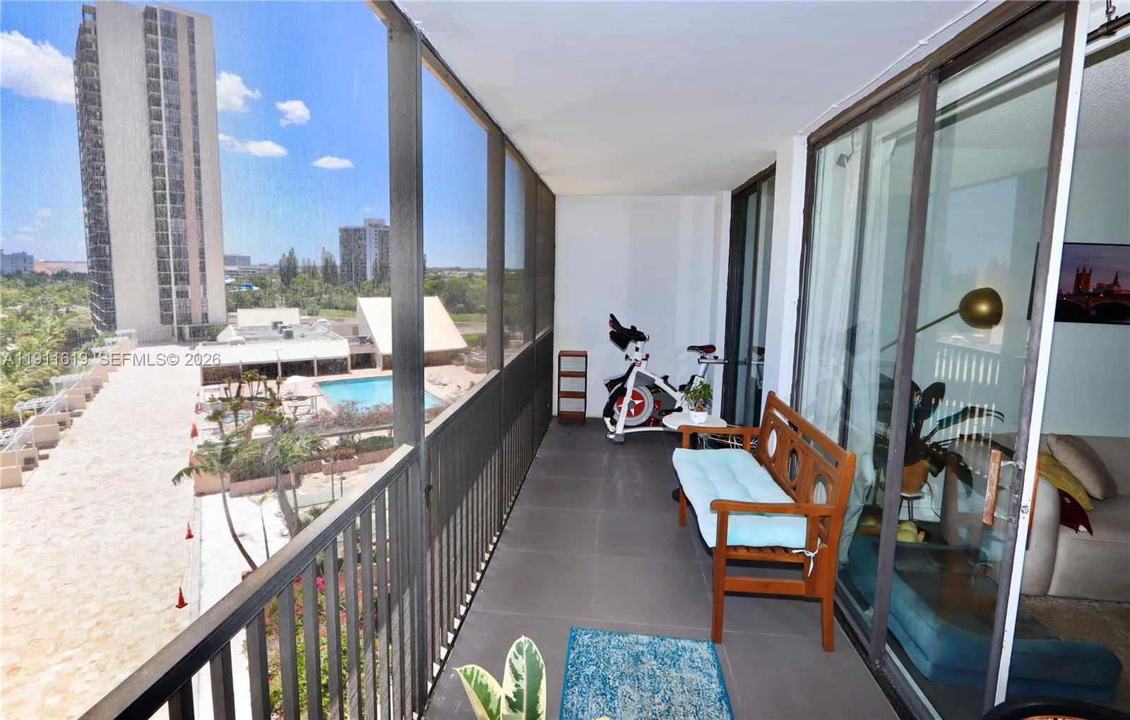 20379 W Country Club Dr # 836, Aventura FL 33180