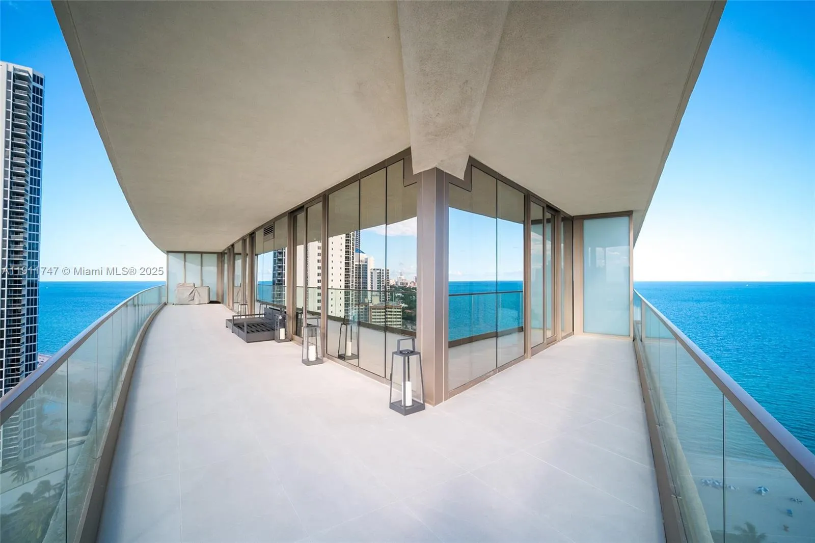 18975 Collins Ave # 1705, Sunny Isles Beach FL 33160