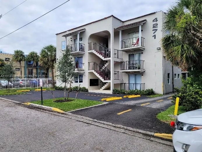 4271 NW South Tamiami Canal Dr, Miami FL 33126