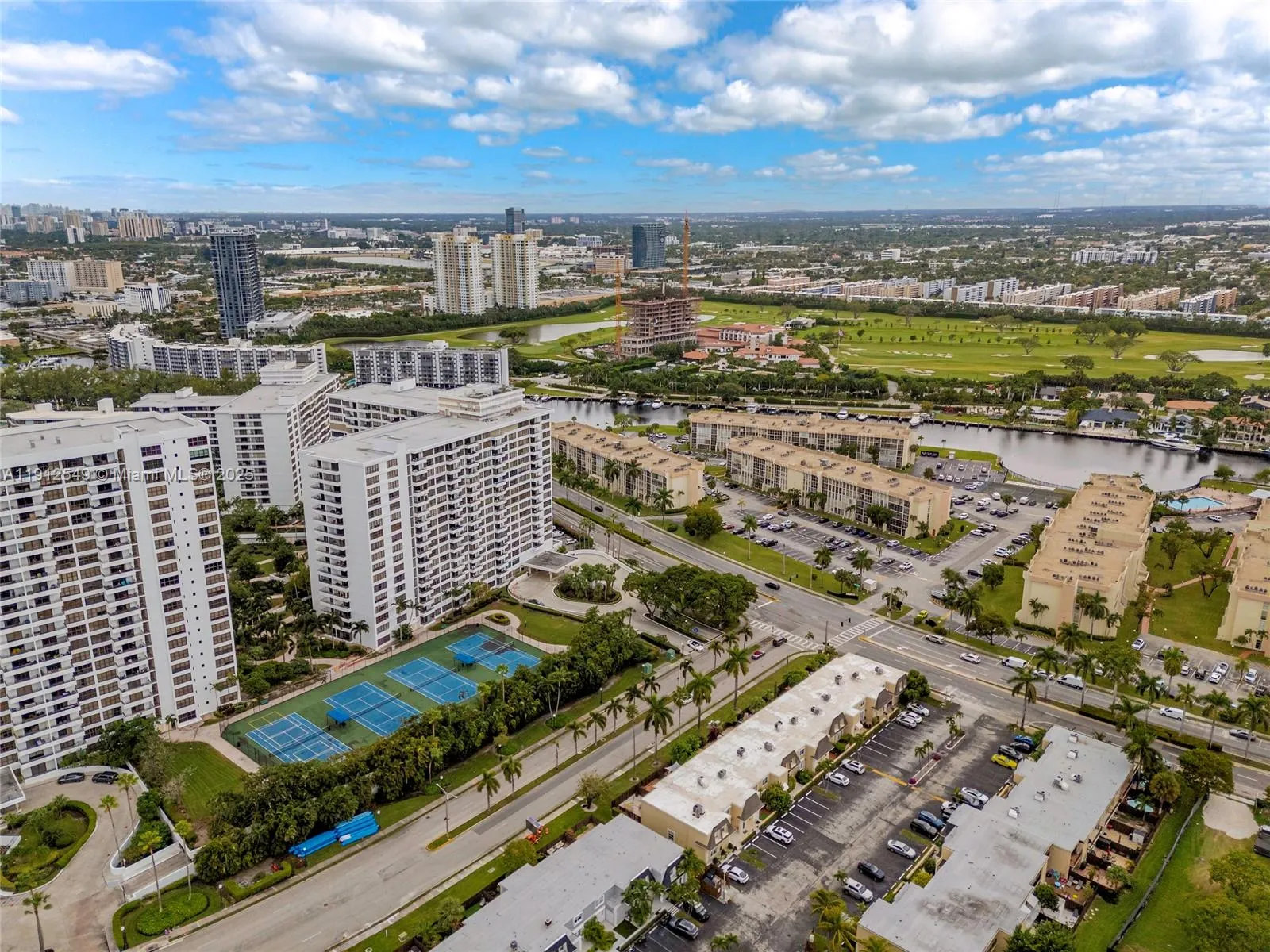 3 bedroom 2 bath for sale at 600 Three Islands Blvd # 612, Hallandale Beach FL 33009