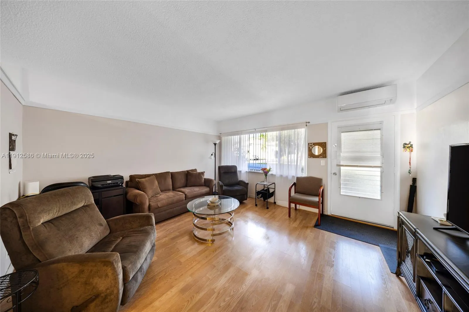 900 SW 10th Ter # 8S, Hallandale Beach FL 33009