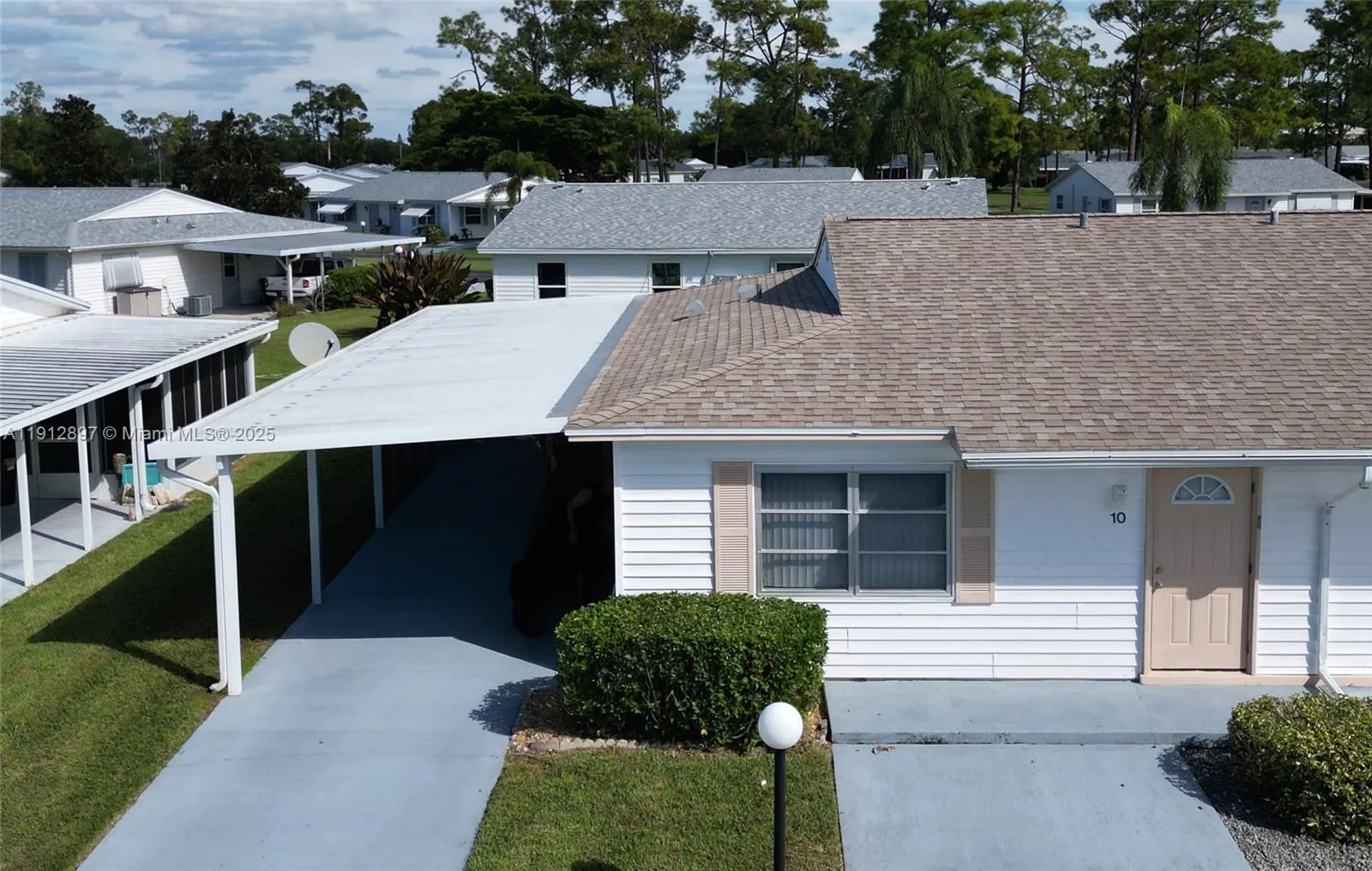 2 bedroom 2 bath for sale at 10 DAWN FLOWER, Lehigh Acres FL 33936