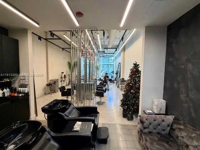 1800 Bay Rd Ste #101, Miami Beach FL 33139