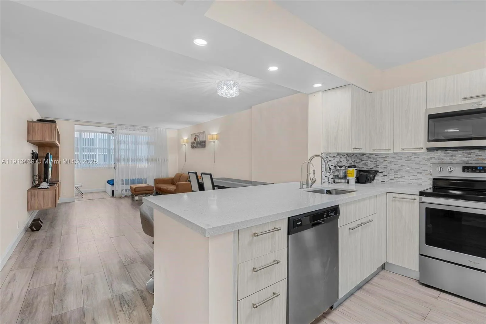 609 NE 14th Ave # 603, Hallandale Beach FL 33009