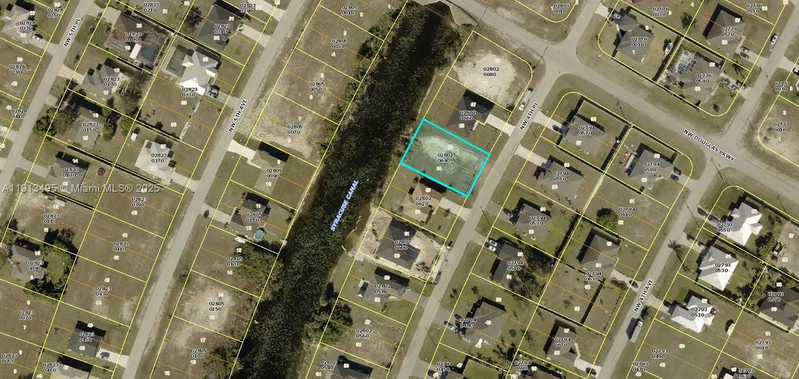 for sale at 2832 NW 4th Pl, Cape Coral FL 33993