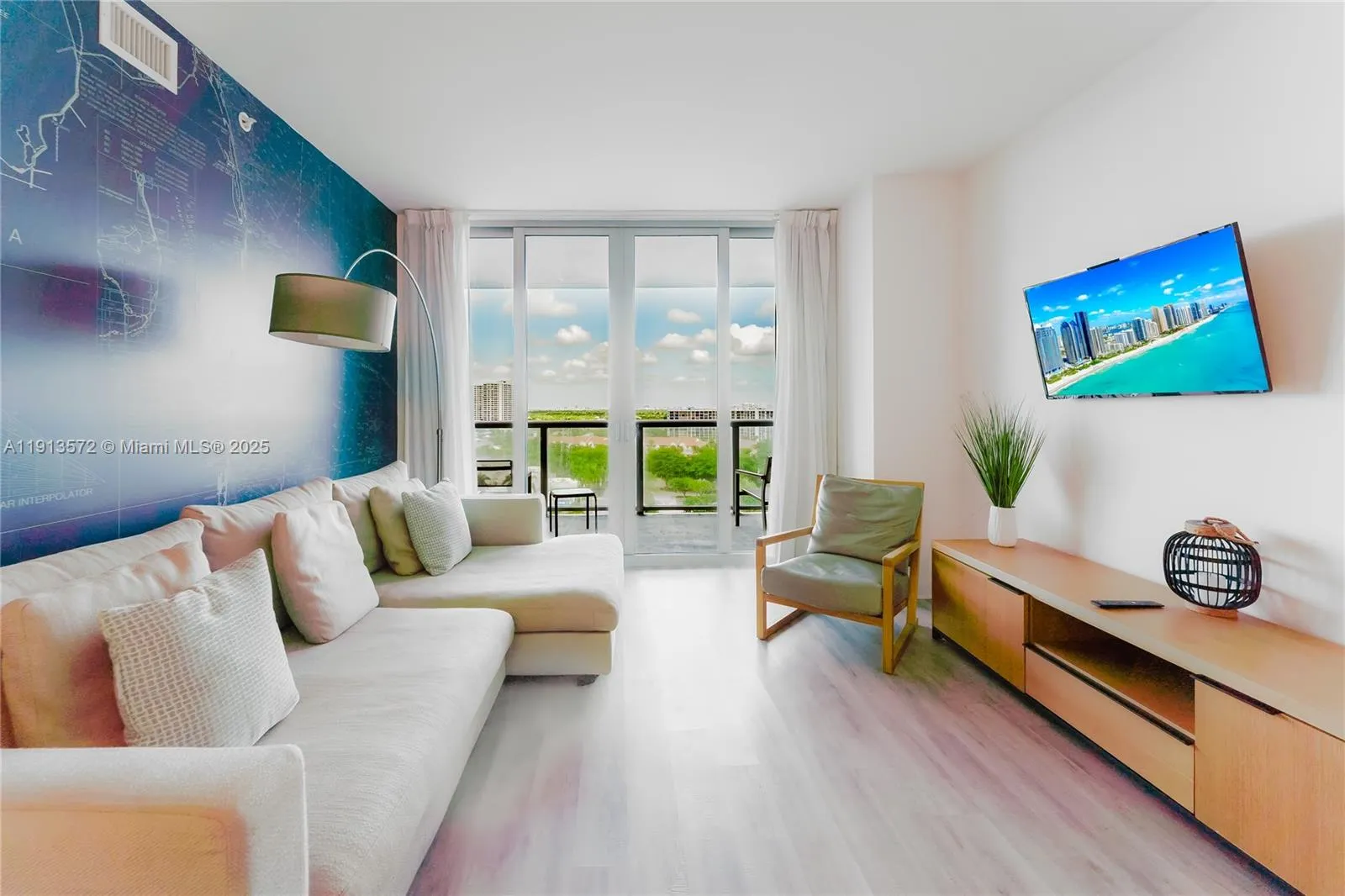 2 bedroom 2 bath for sale at 2602 E Hallandale Beach Blvd # R1206, Hallandale Beach FL 33009