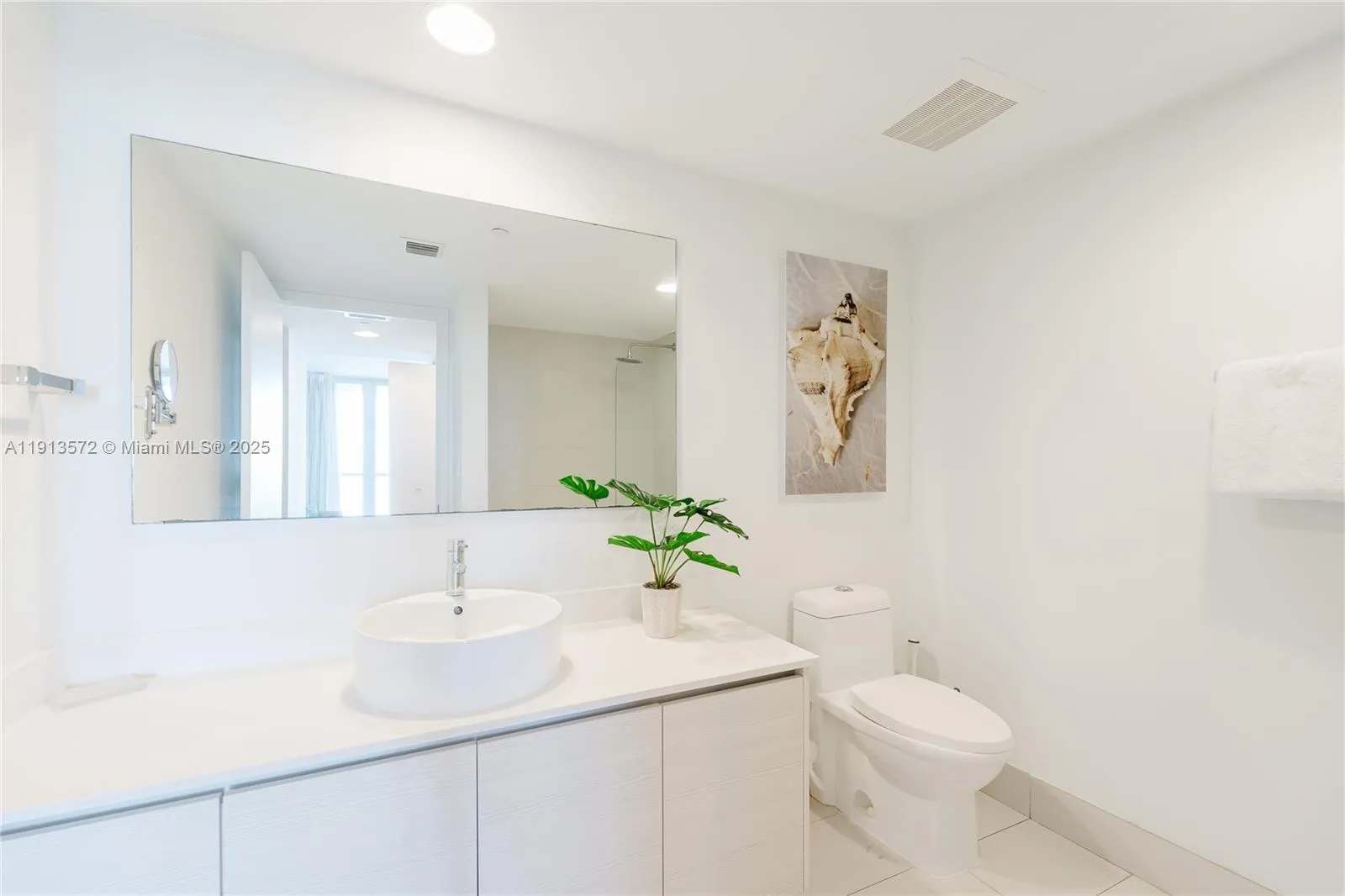 2602 E Hallandale Beach Blvd # R1206, Hallandale Beach FL 33009