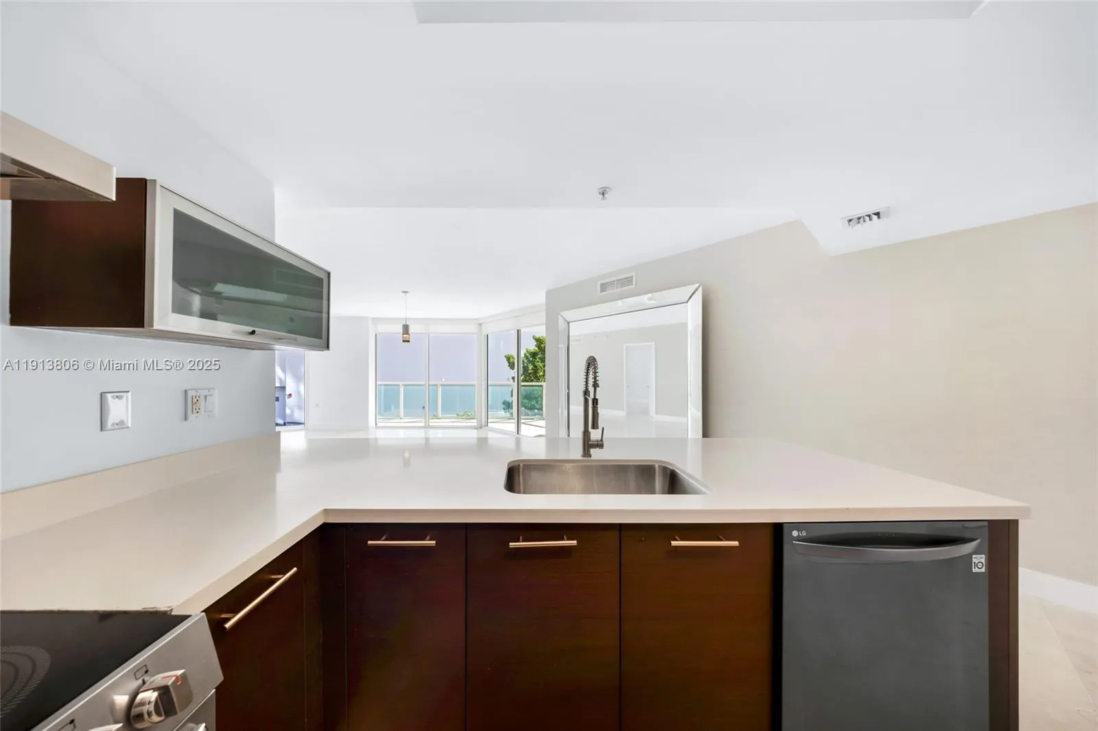 150 Sunny Isles Blvd # 601, Sunny Isles Beach FL 33160