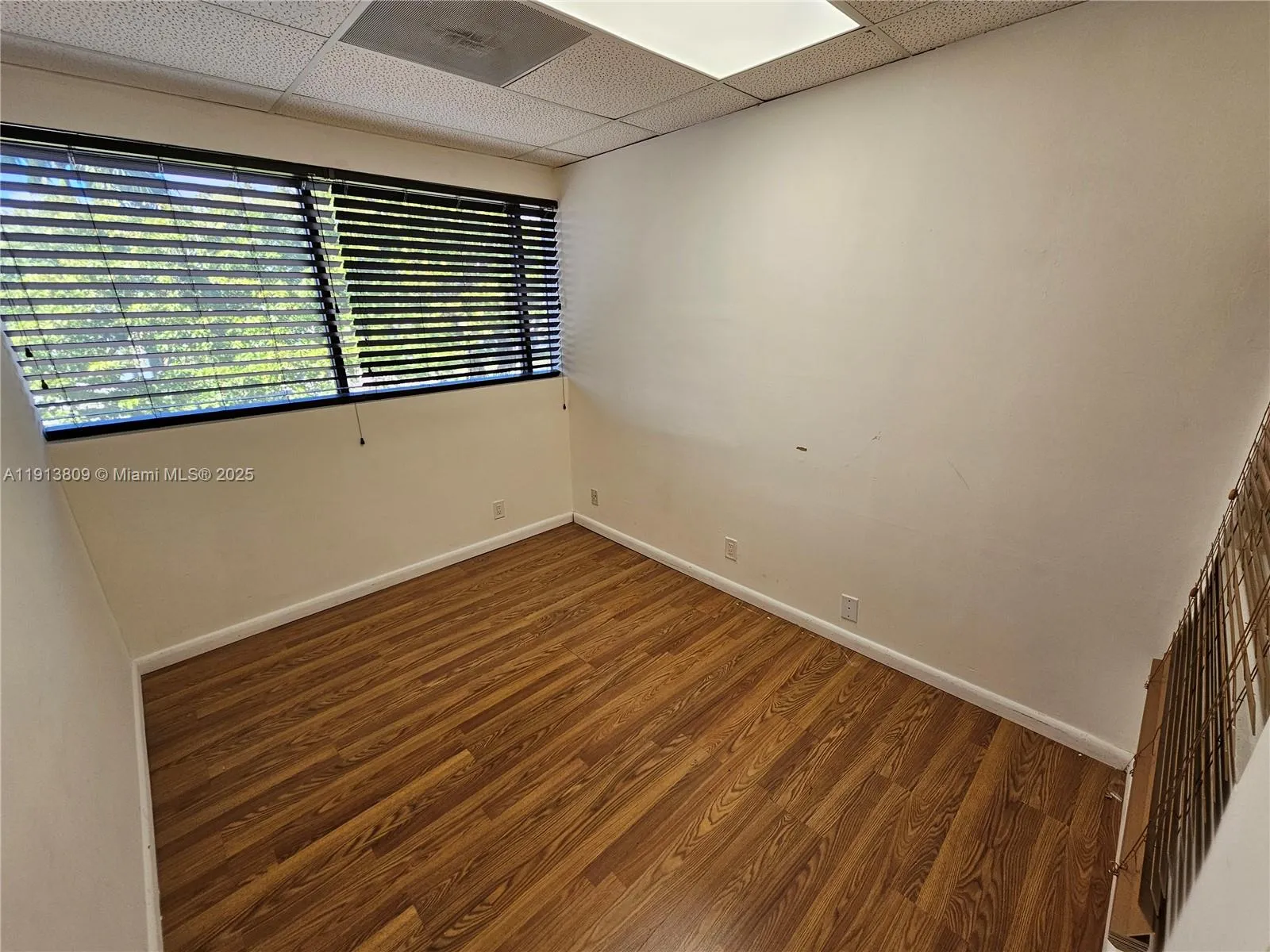 501 Golden Isles Dr # 204D, Hallandale Beach FL 33009