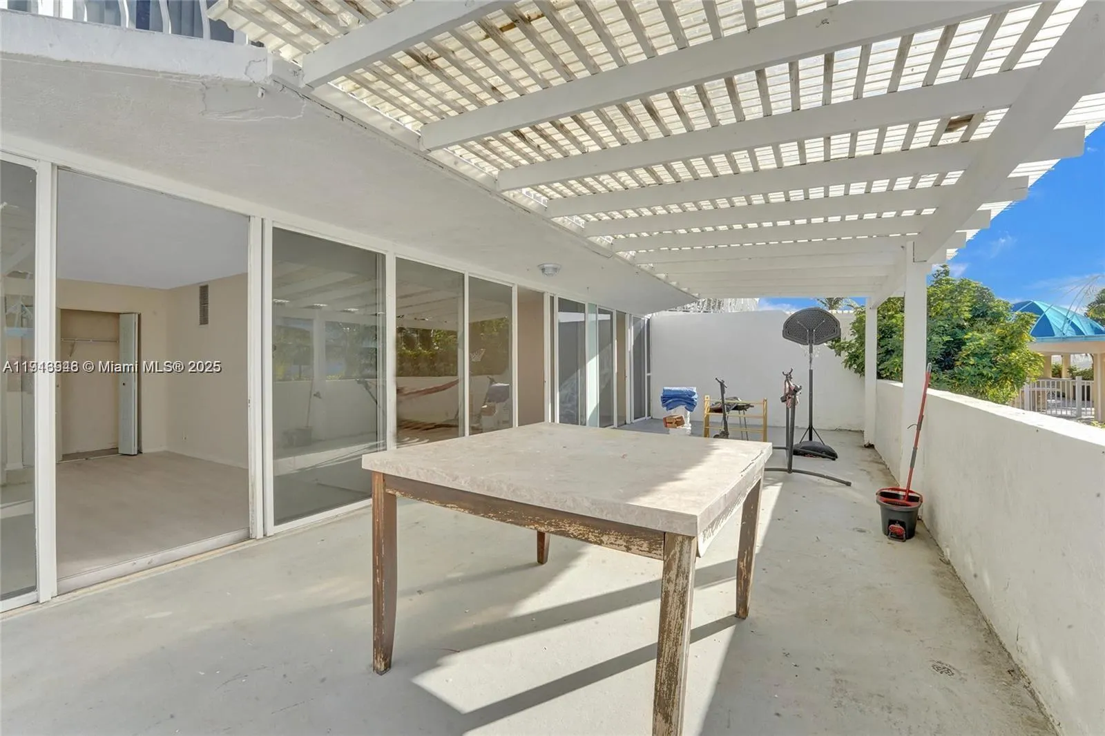 7601 E Treasure Dr # 406, North Bay Village FL 33141