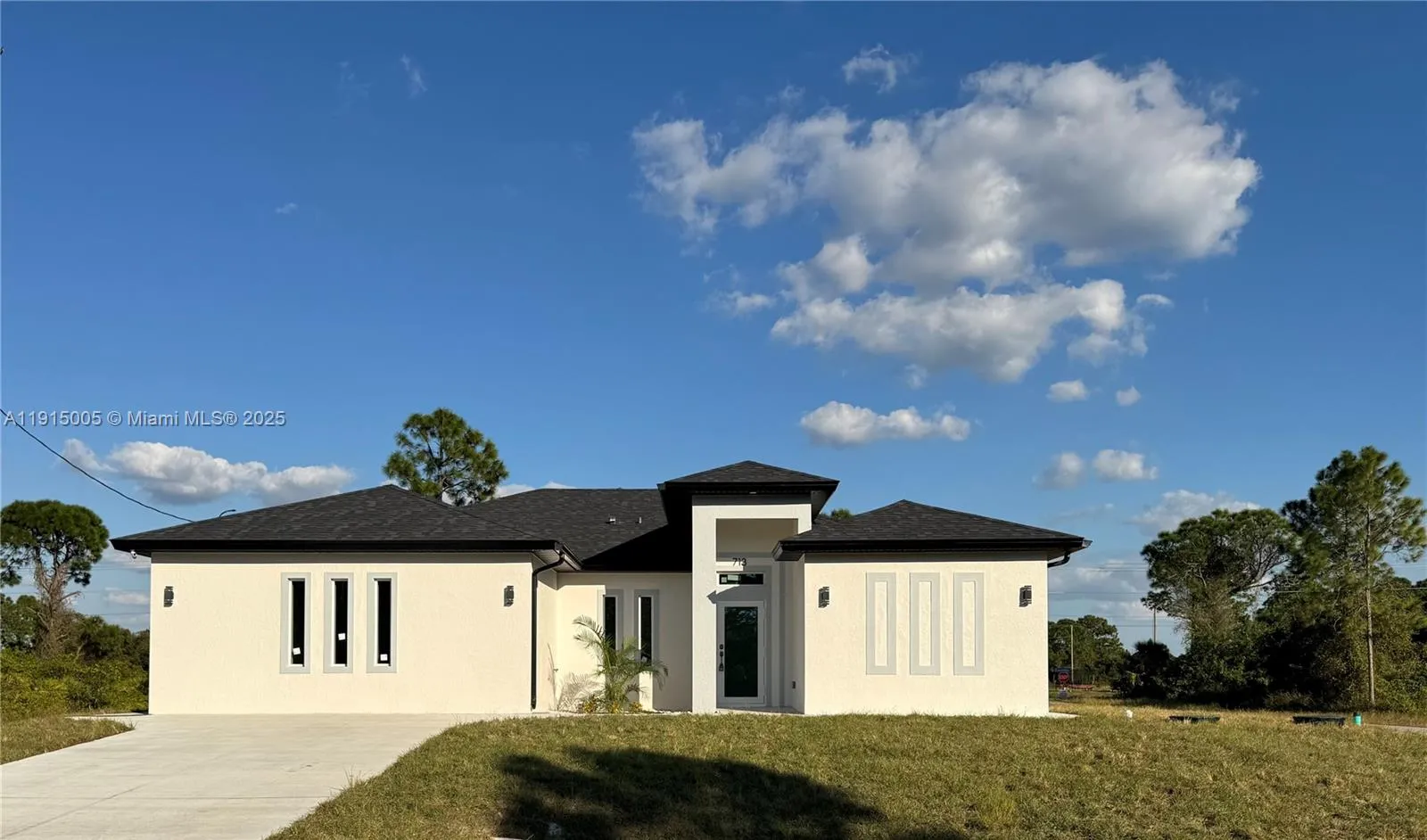 3 bedroom 3 bath for sale at 713 DA VINCI AVE S, Lehigh Acres FL 33974