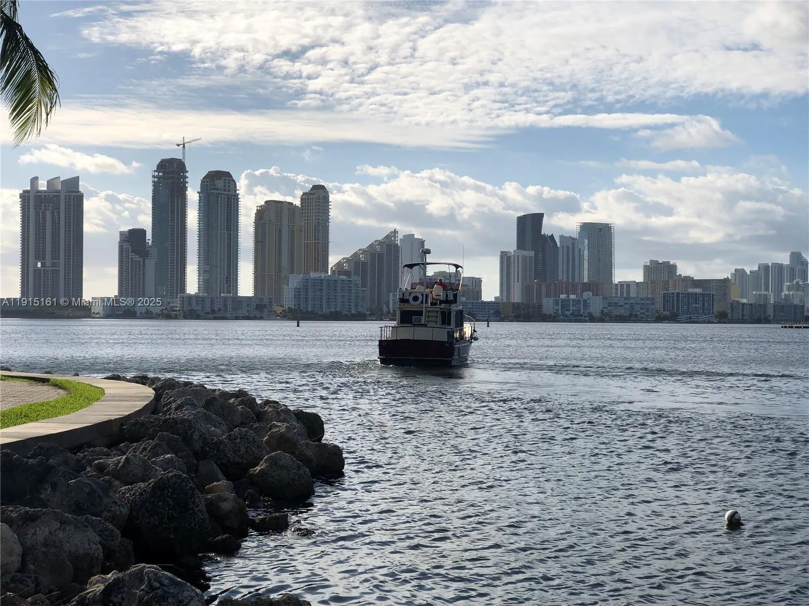 3575 Mystic Pointe Dr, Slip 1, Aventura FL 33180