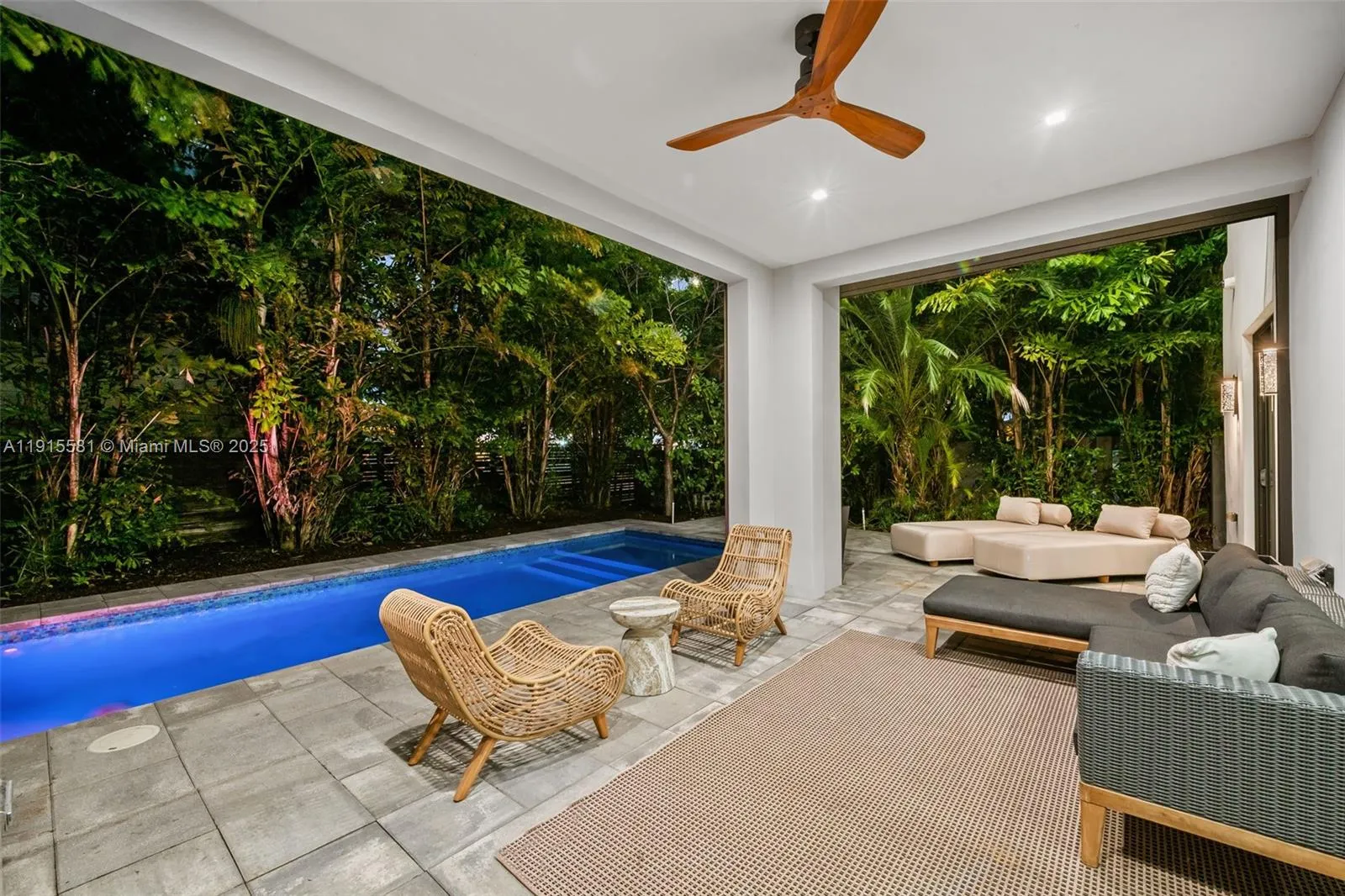 624 N Victoria Park Rd, Fort Lauderdale FL 33304