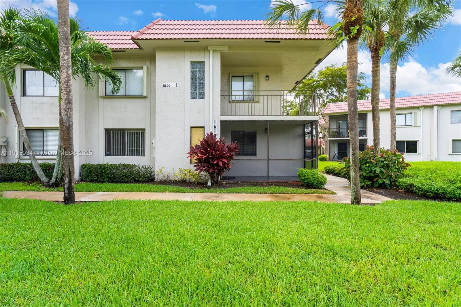 2 bedroom 2 bath for sale at 16193 Saddle Club Rd # 102, Weston FL 33326