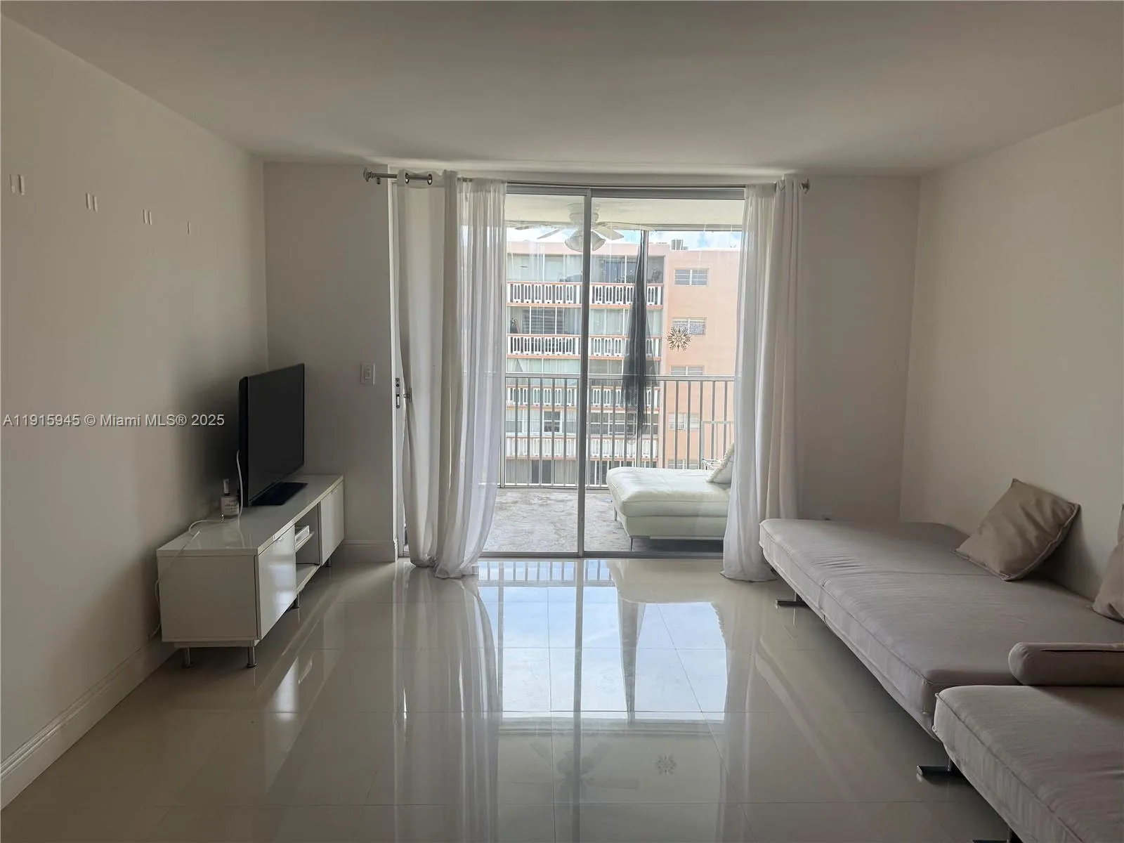 319 NE 14th Ave # 603, Hallandale Beach FL 33009