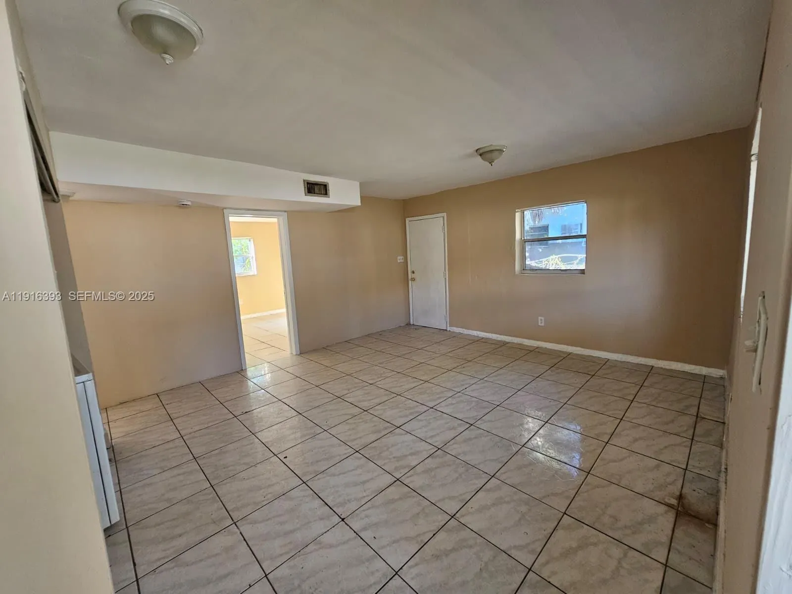 2712 NW 14th St, Fort Lauderdale FL 33311