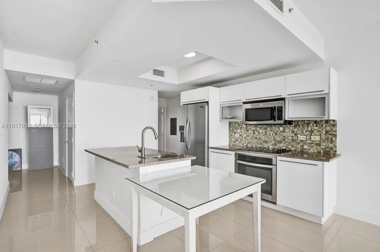 888 Biscayne Blvd # 2904, Miami FL 33132