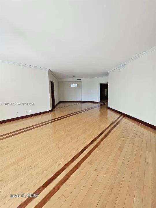 21050 Point Pl # 501, Aventura FL 33180