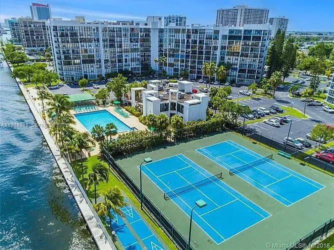 3 bedroom 2 bath for sale at 1000 Parkview Dr # 431, Hallandale Beach FL 33009