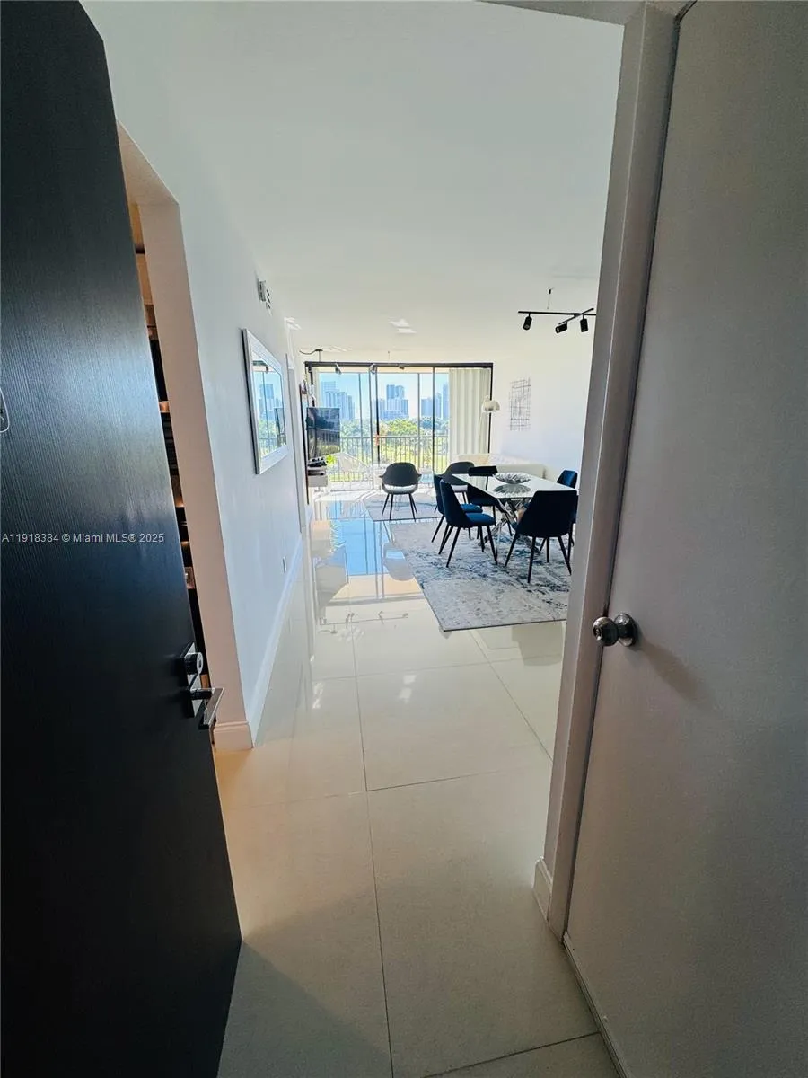 20335 W Country Club Dr # 608, Aventura FL 33180