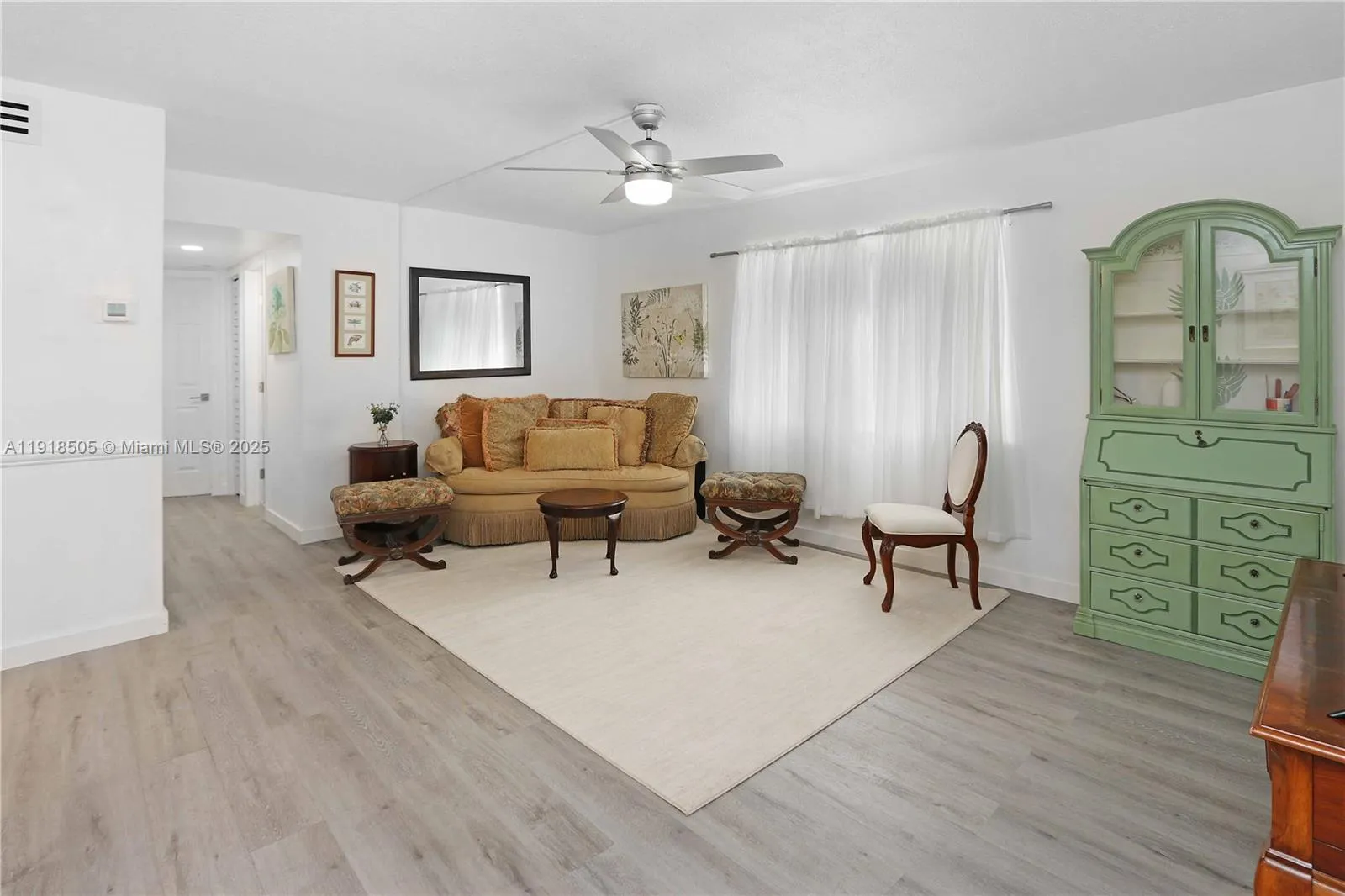 580 Egret Dr # 124, Hallandale Beach FL 33009